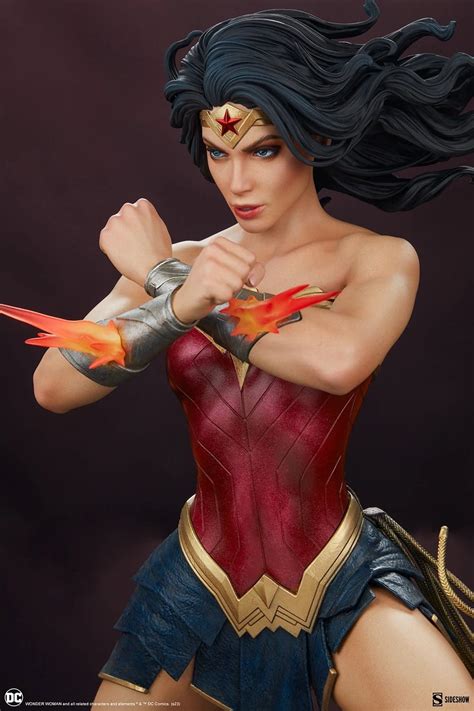 Wonder Woman Saves The Day With New Statue Revealed By Sideshow