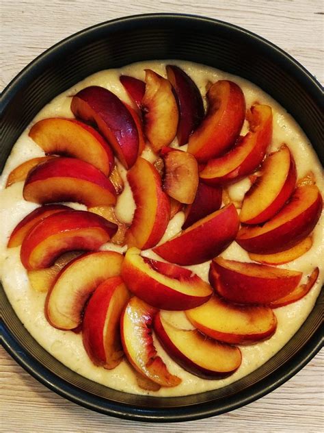 Fruchtiger Nektarinenkuchen Mit Streuseln Bake It Naked