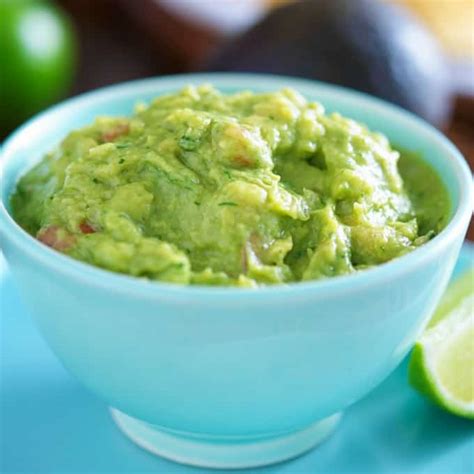 Chunky Guacamole dip - Clean Eating with kids