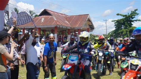 Jelajah Alam Motor Trail Sekaligus Baksos Di Banggai Dana Terkumpul Rp