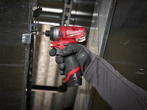 Trapano A Percussione Milwaukee M Fuel Fpd Avvitatore Ad Impulsi