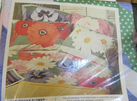 Stunning Vintage Floral Bed Sheets