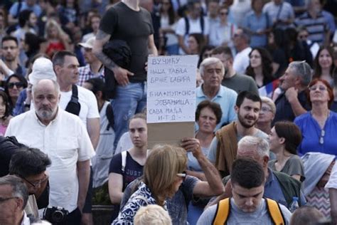 Nekoliko stotina građana učestvovalo na protestu protiv nasilja u Čačku