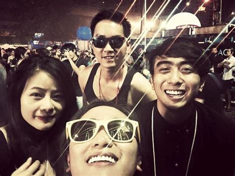 Hot girl Việt quậy tưng bừng trong ngày hội té nước ở Thái Lan