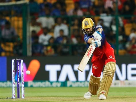 King Beats Kings Virat Kohlis 77 Carries Rcb To Four Wicket Victory