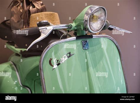 Mint Green Vespa Vespa Scooters Vespa Vintage Vespa Atelier Yuwa