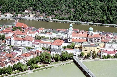 Luftaufnahme Passau Bayern Stadtzentrum Und Altstadt Von Passau An