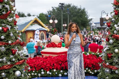 Disney Parks Magical Christmas Day Parade Th Anniversary Disney