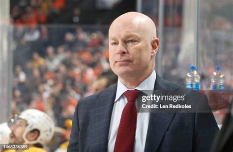 397 John Hynes Ice Hockey Coach Stock Photos, High-Res Pictures, and ...