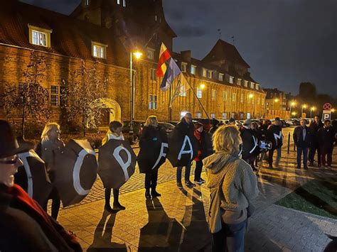 Obchody 84 Rocznica Kryształowej Nocy Gdańsk 09 11 2022 KOD Komitet