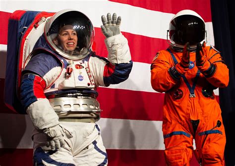 Estos Son Los Nuevos Trajes Espaciales De La Nasa Para Volver A La Luna