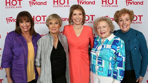 ‘Mary Tyler Moore Show’ Cast Reminisces at Lively Reunion – The ...