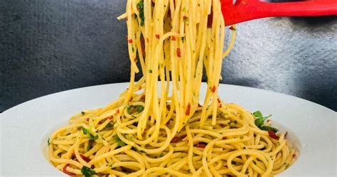 Authentic Aglio Olio Recipe You Need To Make Italian Food Fast