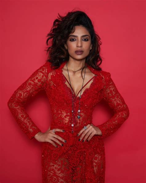 Sobhita Dhulipalas Fiery Red Look In A Stunning Lace Gown For The