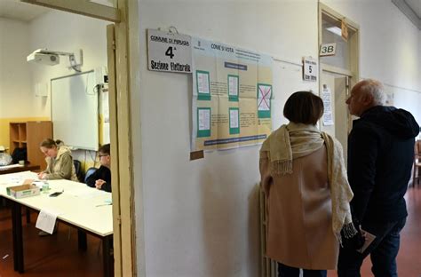 Elezioni Regionali In Umbria Crolla L Affluenza Al Voto La