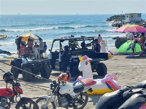 Turistas Abarrotan Las Playas De Veracruz Previo A Vacaciones De Semana