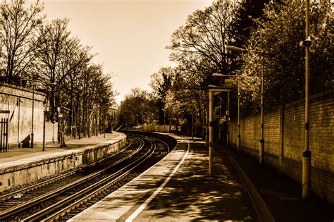 Clock House Station In Beckenham The Tracks At Clock Hose Flickr