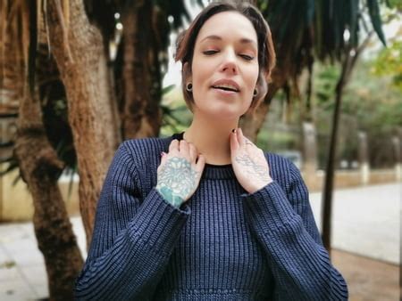 German Scout Crazy Milf Seduce To Fuck At Street Casting Pics Xhamster