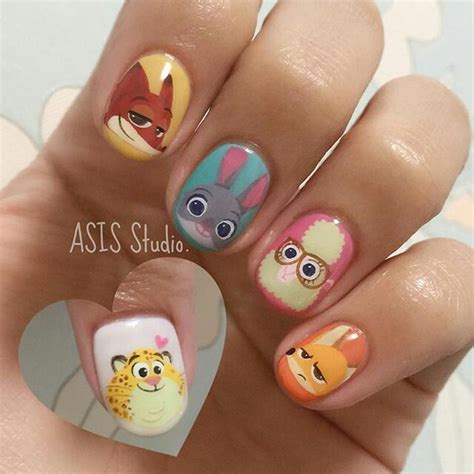 Épinglé par 2013974463 Lilly chian sur Disney nailart Ongles funky