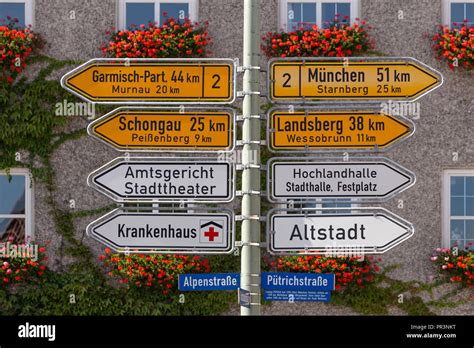 Traffic Signs Germany Europe Hi Res Stock Photography And Images Alamy