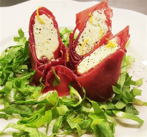 Rotolini Di Bresaola Con Ricotta Di Mandorle Un Bocconcino Squisito