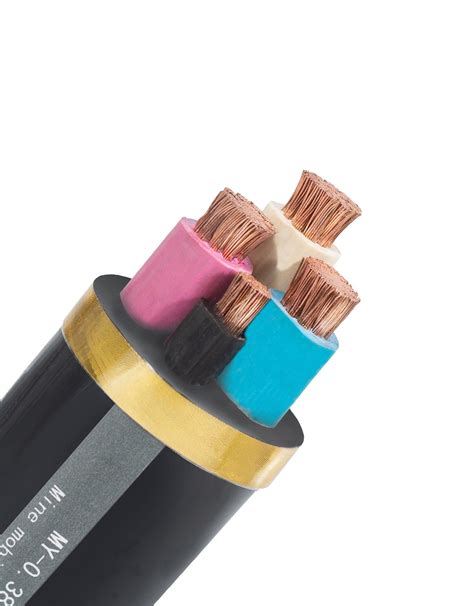 IEC 60502 11kv 35kv 3 Phase 4 Core Low Voltage XLPE Cable PVC Insulated