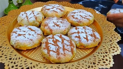 Recette Mini Pastillas au poulet et aux amandes façon très simple et