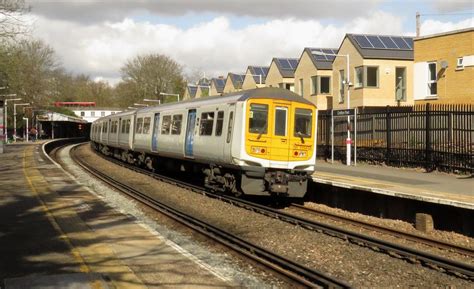 319430 Crofton Park Tsgn Thameslink Class 319 Unit No 319 Flickr