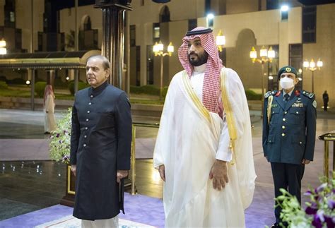 Sharif Shahbaz Made His First Visit To Saudi Arabia Kimdeyir