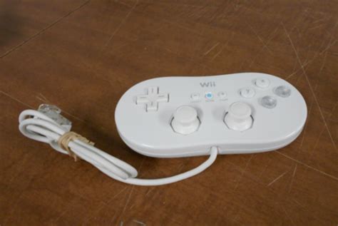 Oem Nintendo Wii Classic Controller White Rvl 005 Tested Works Free