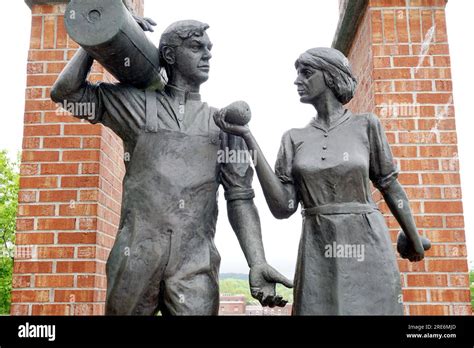 The Milltown Cotton Mill Workers Monument New Brunswick Stock Photo