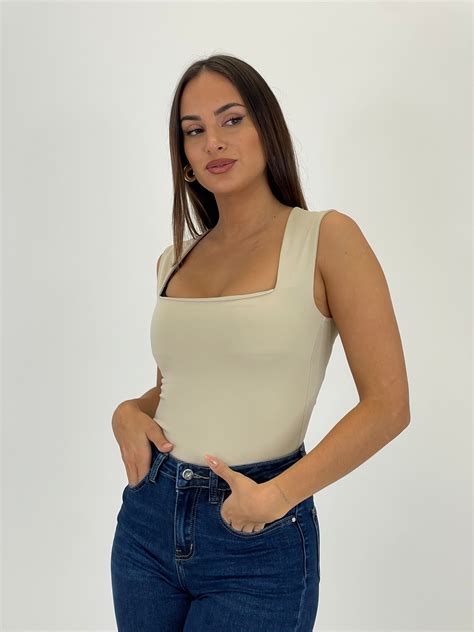 Body Licra Escote Cuadrado Granate Imagenes De Ropa Casual Blusas