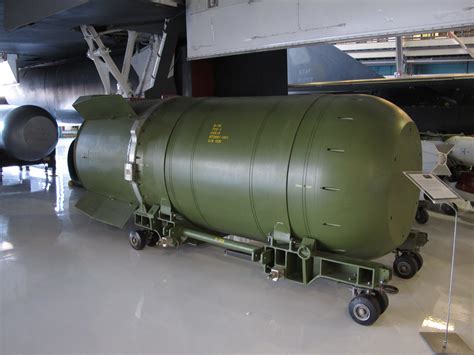 ᐈ 10 самых больших ядерных бомб в мире - большие ядерные бомбы - очень ...
