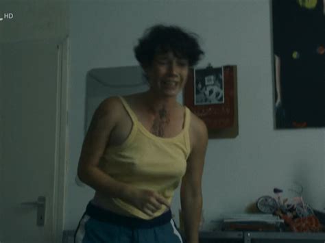 Nude Video Celebs Hanna Binder Nude Elli