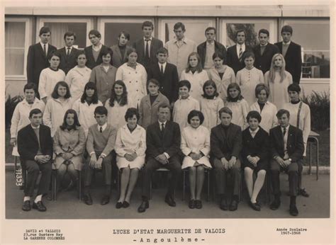 Photo de classe 1967 1968 Classe de Terminale de 1968 Lycée Marguerite