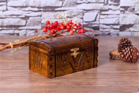 Wooden Locked Treasure Chest , Wood Locked Pirate Chest, Handmade Engraved Wooden Jewelry Chest ...