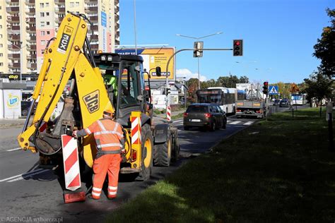 Rozpoczął się remont nawierzchni ulicy Zawadzkiego Możliwy ruch