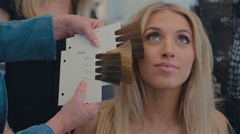 Assistir As Cheerleaders do Dallas Cowboys: 1x3 Online - Tem Series