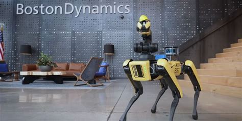 Boston Dynamics’ robot dog can now speak thanks to AI - Total News