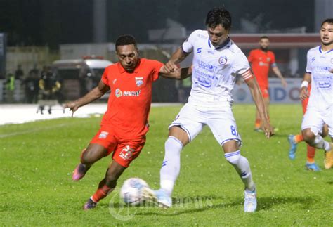 Final Piala Presiden Borneo Fc Samarinda Vs Arema Fc Foto