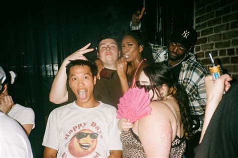 APT200 MONTREAL ARCHIVE — APT200