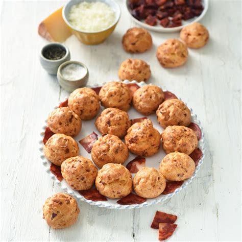 Gougères con SpanishChorizo y queso de oveja Consorcio del Chorizo