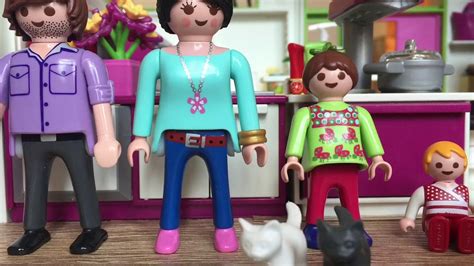 Présentation De Ma Famille Playmobil Youtube