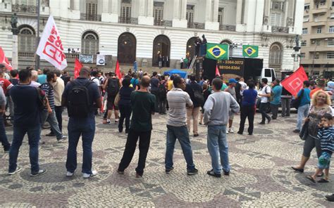 Manifesta Es Durante Sess O Do Impeachment No Senado Fotos Fotos Em