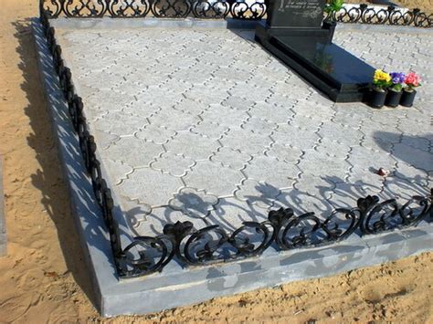 Плитка тротуарная, как плитка для могил. Фото - Современный дом