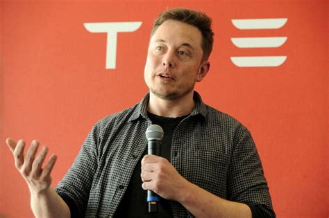 Elon Musk Giving ‘serious Thought To Build A New Social Media Platform