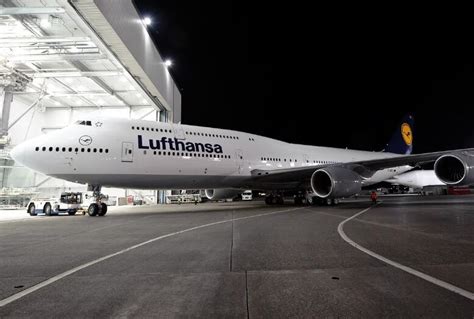 Testflüge Lufthansa Erste Boeing 747 8 Hebt Ab Airliners De