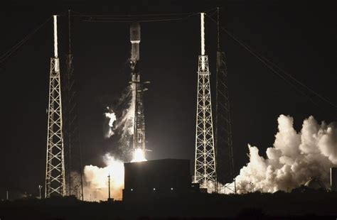 Photos Spacex Launches 60 Starlink Satellites From Cape Canaveral