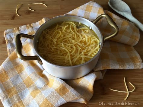 Tagliolini In Brodo Di Gallina Ricetta Primo Piatto