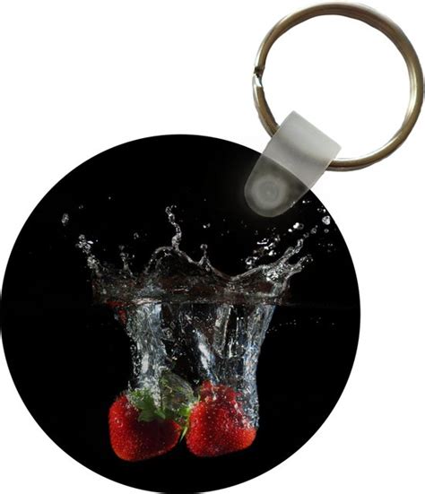 Sleutelhanger Aardbeien Fruit Water Zwart Rood Plastic